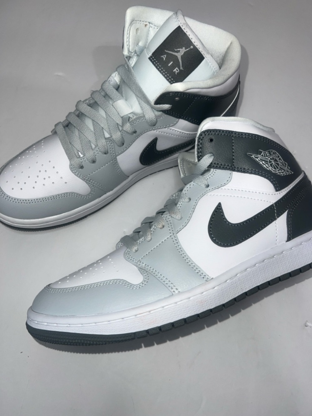 Jordan Air 1 High Top White & Gray Women’s size 10 - Picture 8 of 10